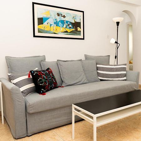 Olivia Mackenzie 2 Bedroom Flat With Pool Larnaca Exteriör bild