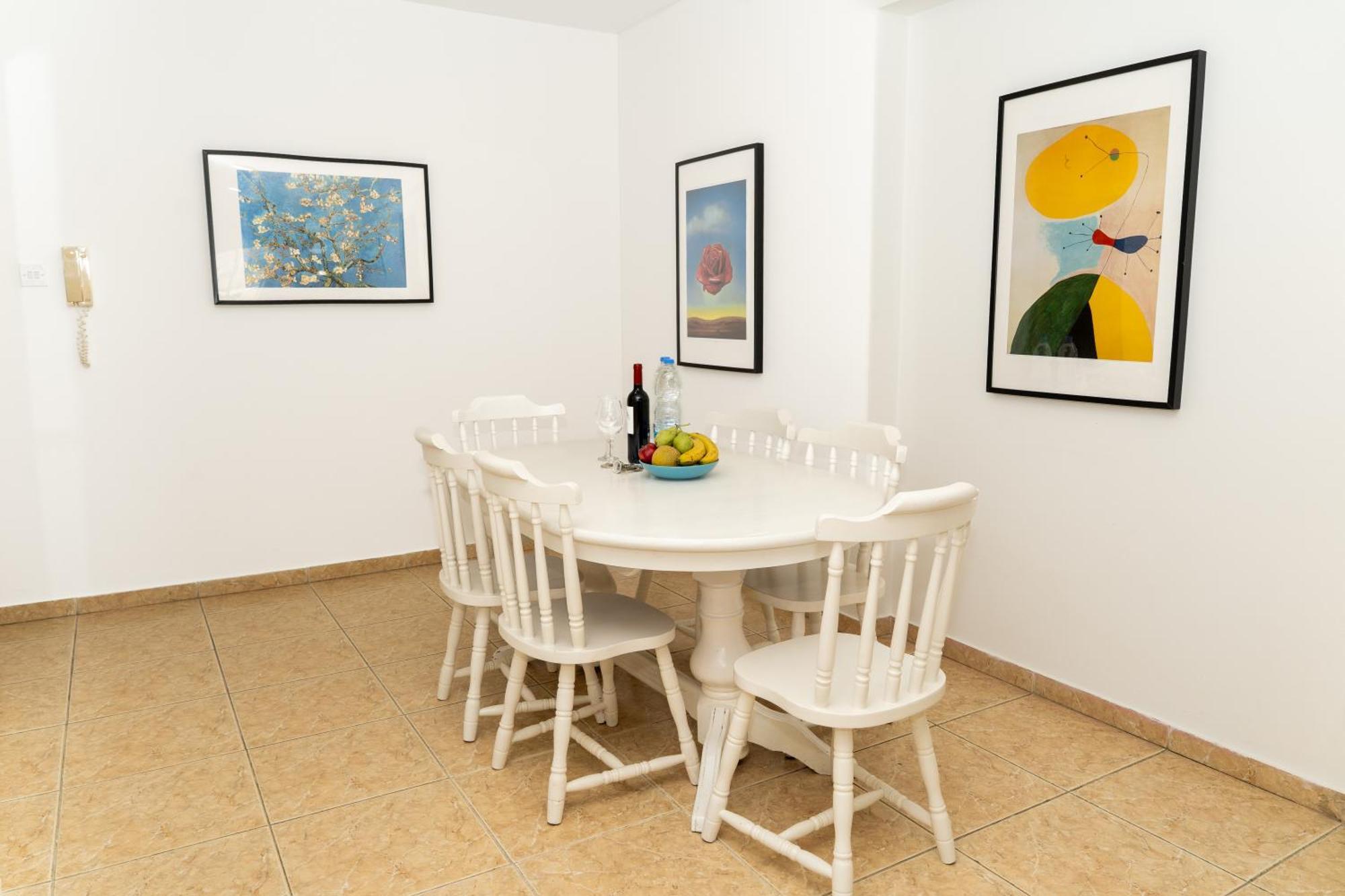 Olivia Mackenzie 2 Bedroom Flat With Pool Larnaca Exteriör bild